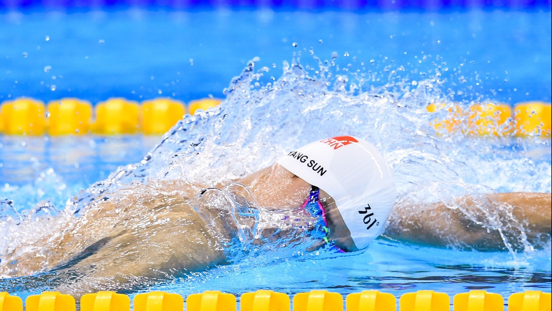 电竞赛场焦点！韩国队对阵俄罗斯队，体能极限考验，赛场硬仗一触即发