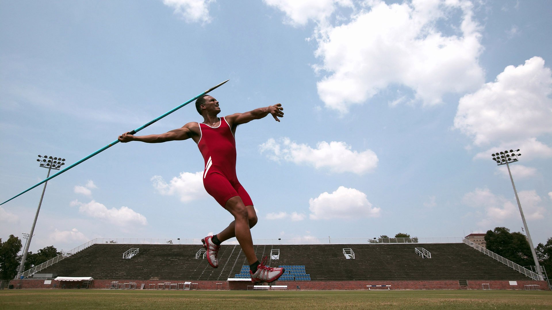 田径赛场焦点！俄罗斯队对阵韩国队，强强对话引爆全球球迷关注